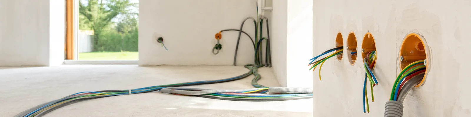 EPCC, electricien à Gelos
