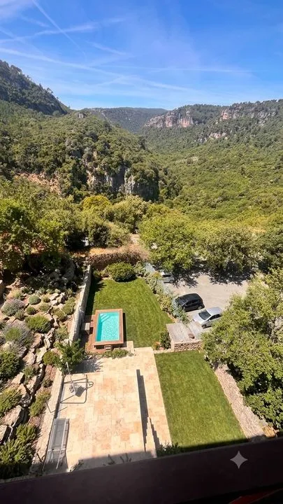 Châteaudouble - Maison de caractère avec jardin, piscine et