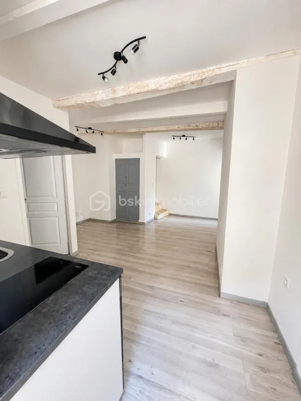 EXCLUSIVITÉ – Immeuble de rapport au cœur de Lauris, 4 appartements loués rentabilité immédiate