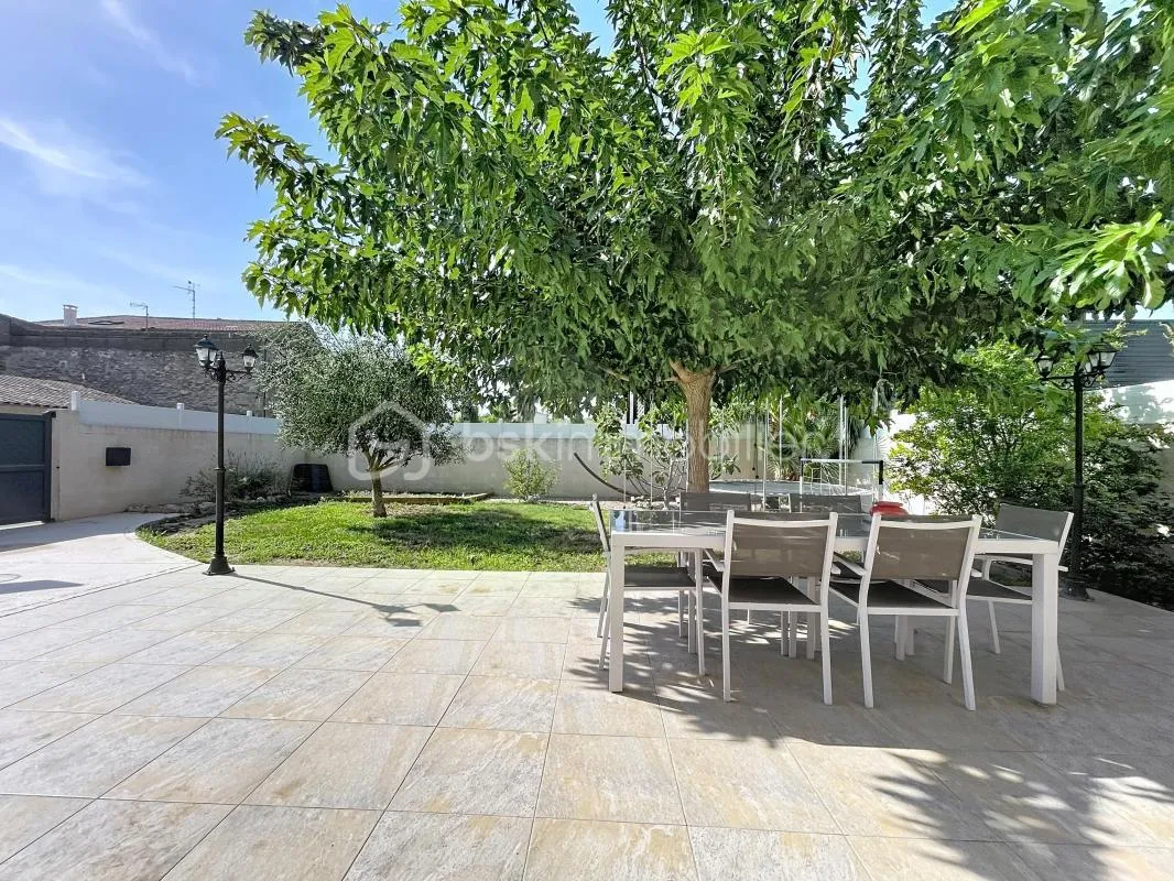 BELLE MAISON T4/T5 3 Chambres - Grande pièce de vie - Terrain de 400 m² piscinable, Garage + 2 parkings privatifs – Exclusivité à MONTADY –
