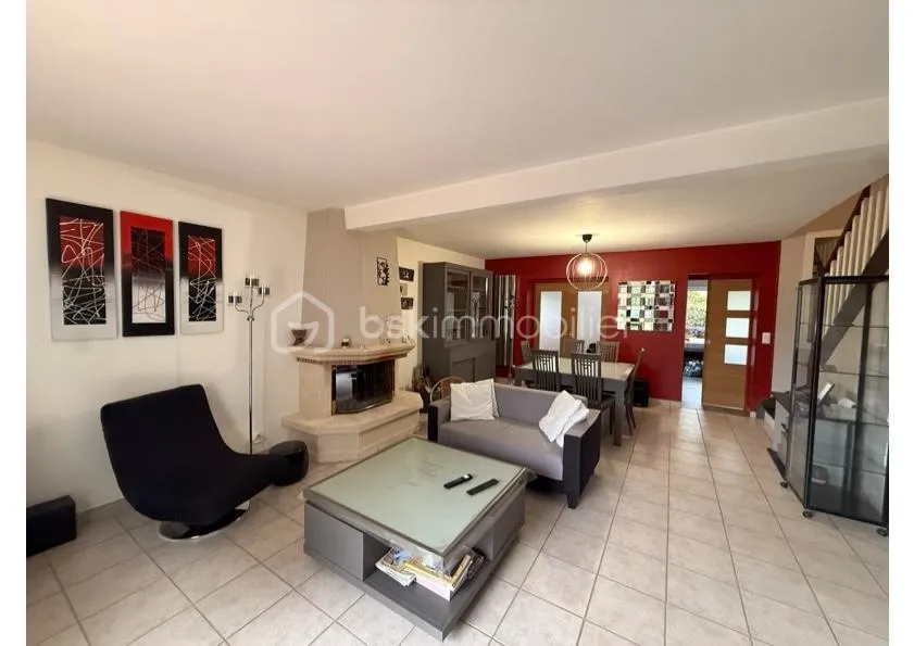 BETTON – MAISON FAMILIALE AVEC VIE DE PLAIN-PIED