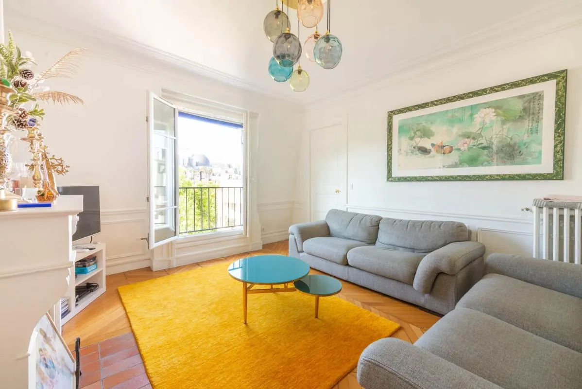 Paris 16ᵉ - T5 de 104 m² - Secteur Mirabeau –Auteuil