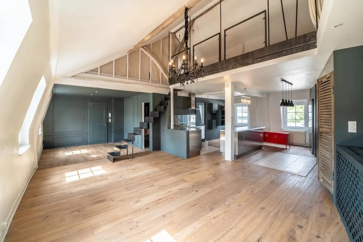 Appartement de 5 pièces de 106.81 m² situé à Rouen