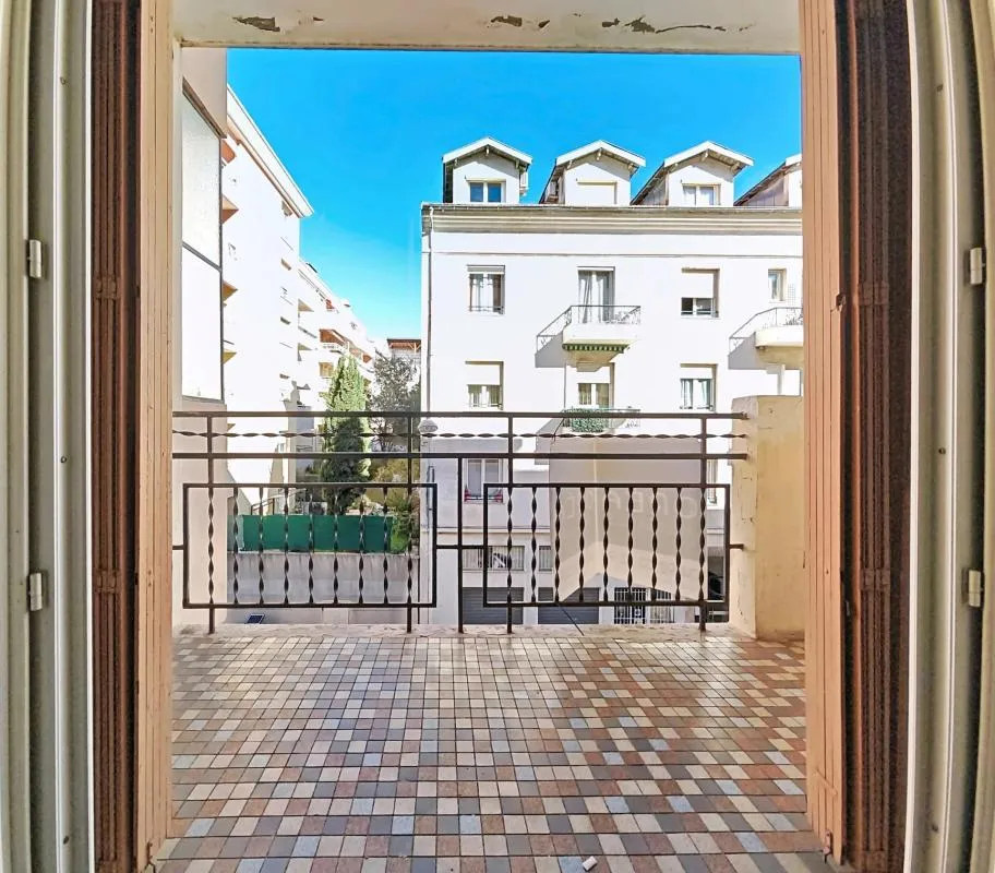 NICE-RIQUIER 2 PIECES BALCONS