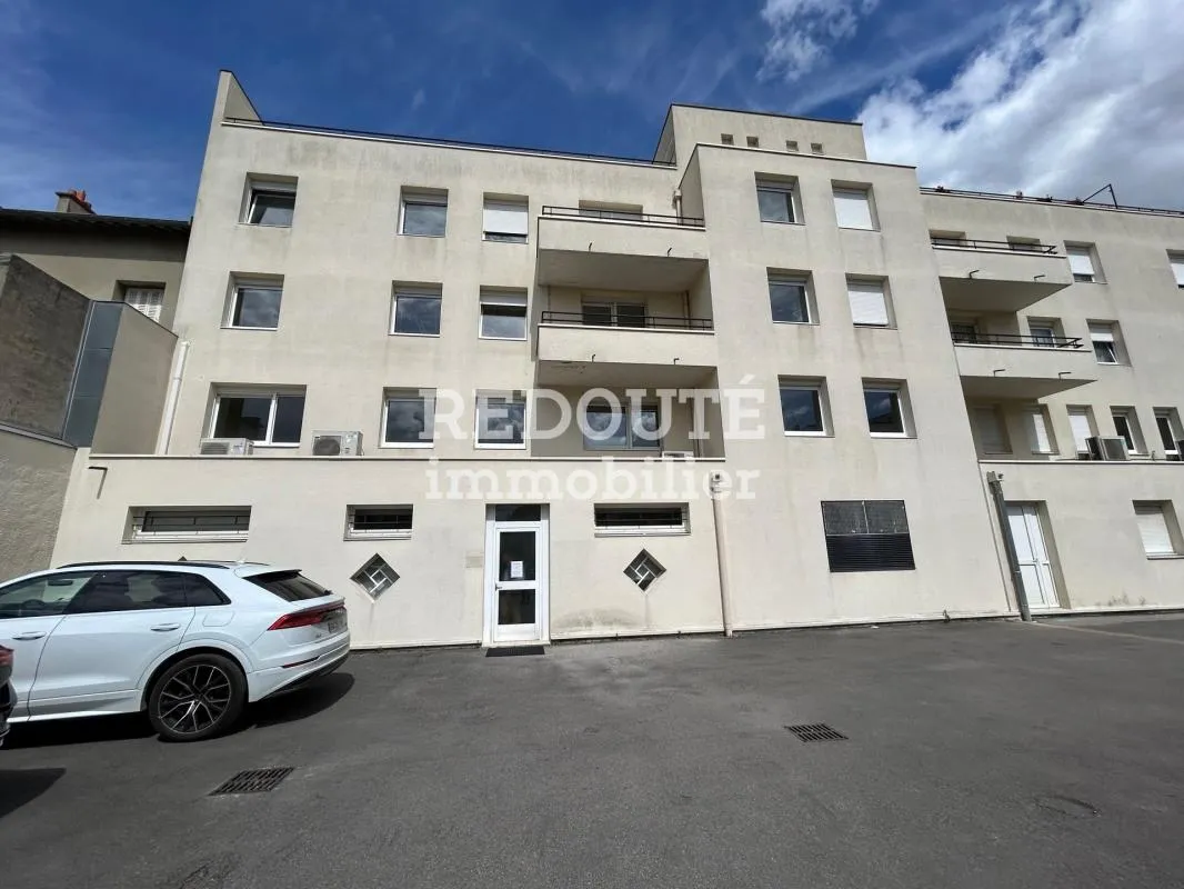 À VENDRE – Ensemble de bureaux d'environ 350 m² avec parkings privatifs – REIMS