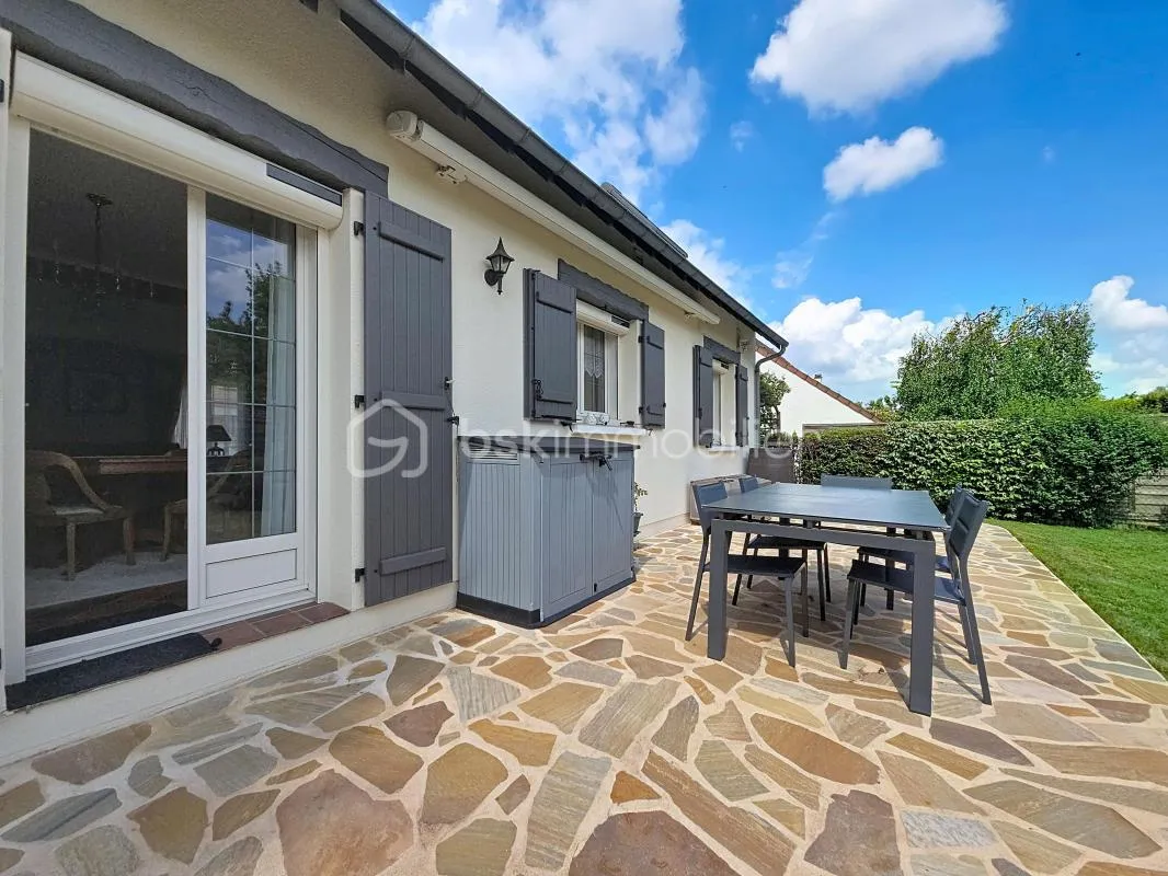 LE PLESSIS PATE - Limite BRETIGNY - MAISON FAMILIALE 6 PIÈCES NON MITOYENNE, ÉDIFIÉE SUR SOUS SOL TOTAL AVEC GARAGE ET JARDIN