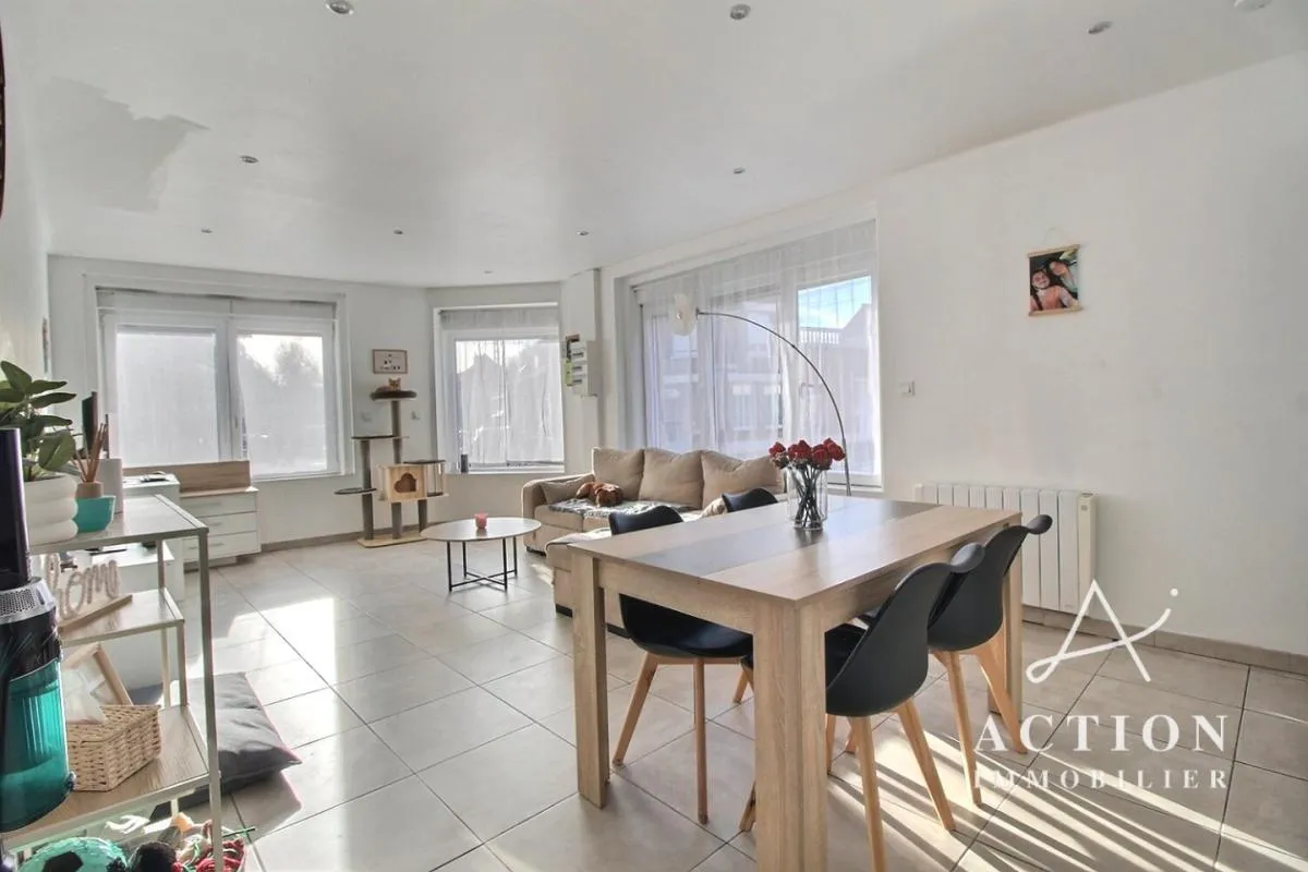 WATTRELOS - IMMEUBLE 2 LOTS CADASTRES - DEUX T3 MEUBLÉ