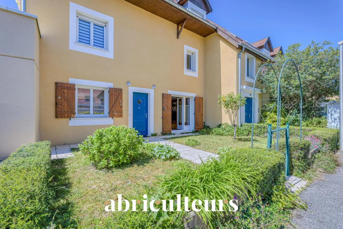 Appartement 4 pièces de 100 m² avec jardin privatif à proximité de Annecy