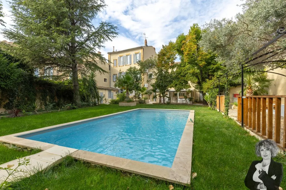 Maison d’hôtes de caractère avec piscine – Cœur de Salon-de-Provence