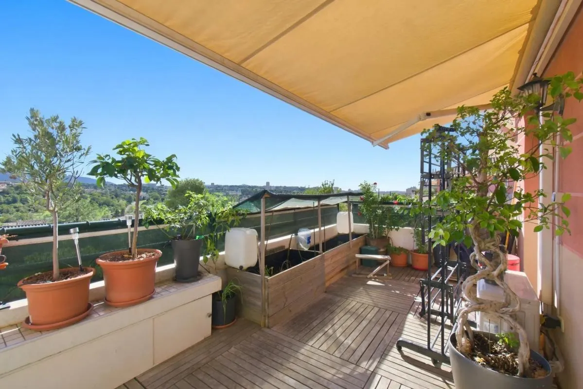 Appartement de 3 pièces de 71 m² à Marseille
