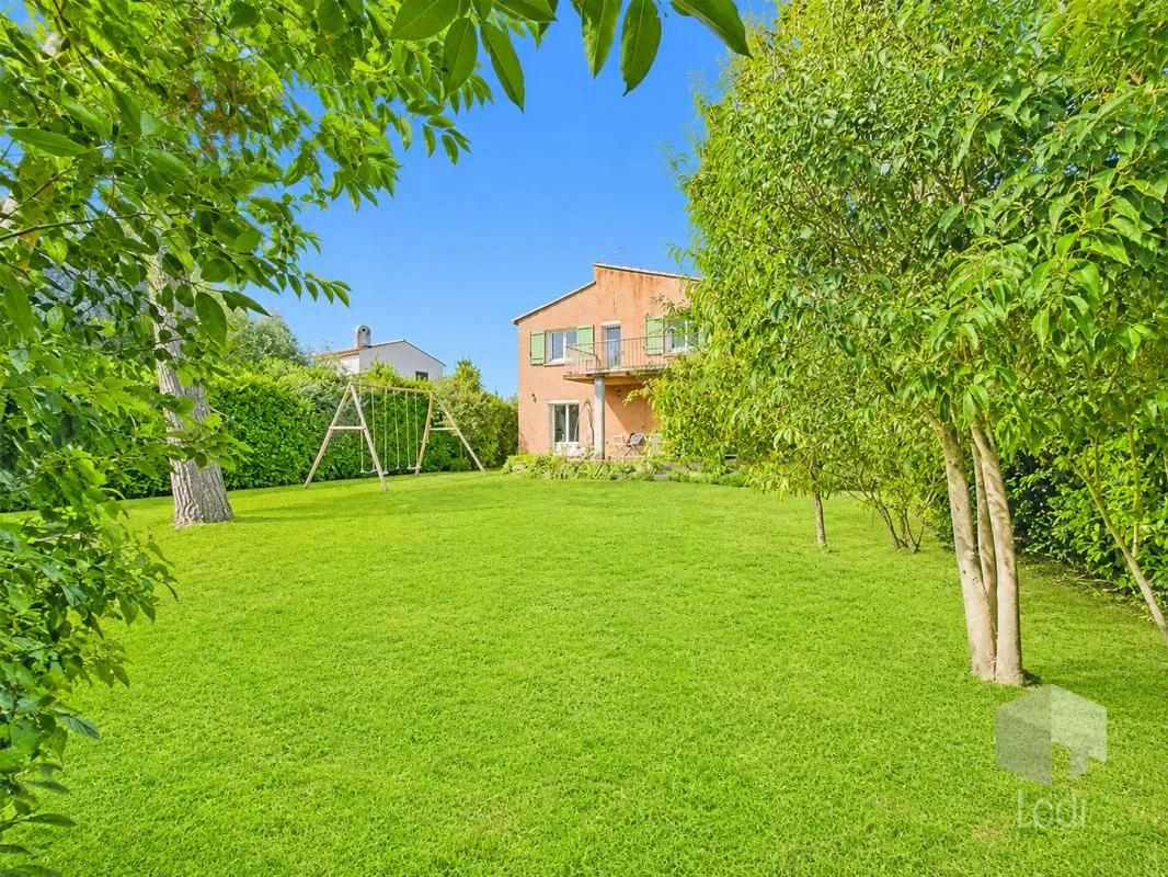 MONTELIMAR, maison de 166 m2, 5 chambres