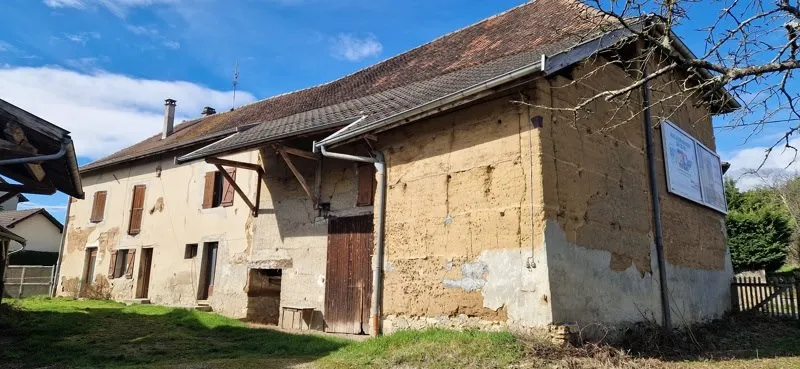 Maison en pierre de 9 pièces principales