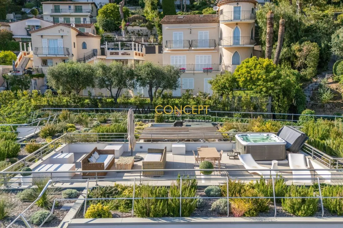 ÈZE - ROOFTOP D'EXCEPTION AVEC VUE MER PANORAMIQUE DANS UN