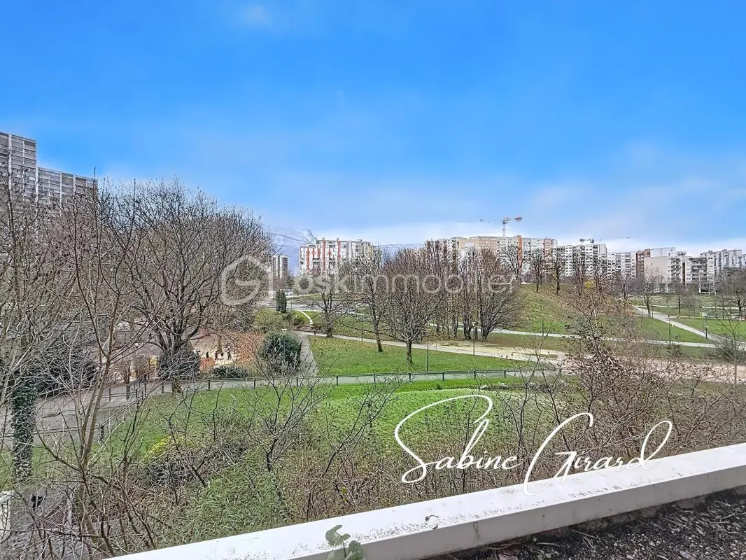 T4 94m² – Balcon couvert + parking en sous-sol