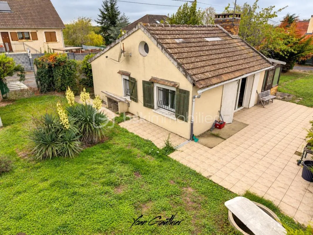 MAISON À FNIR DE RÉNOVER – UN BEAU POTENTIEL À PERSONNALISER !