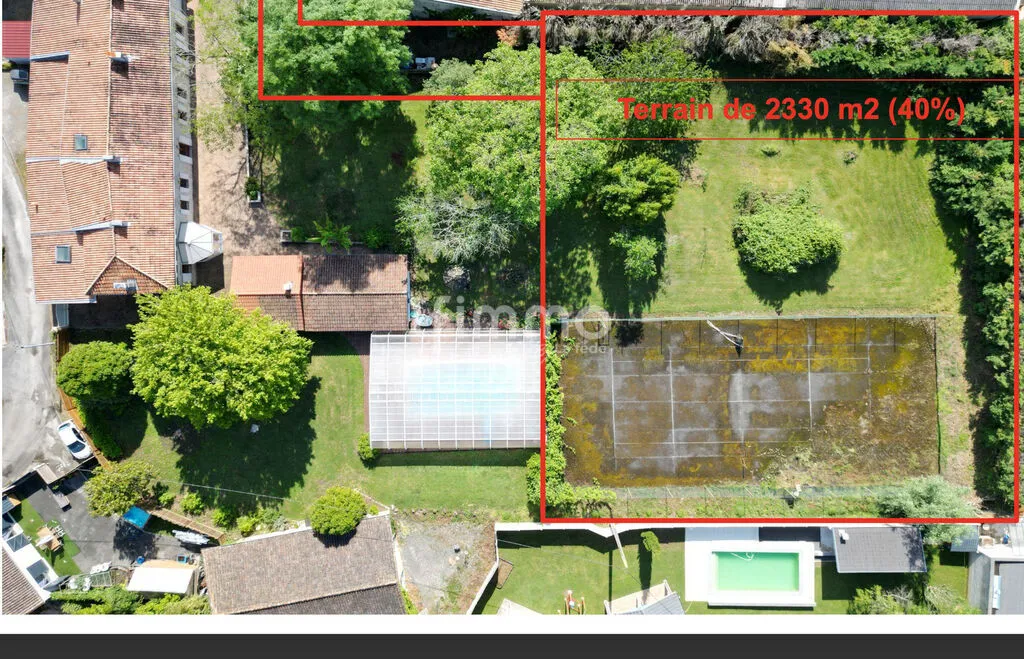 Terrain constructible de 2330 m2 115 000€ FAI