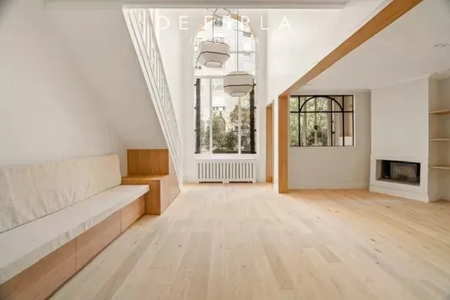Atelier d'artiste, esprit loft en plein coeur du XVIème arrondissement