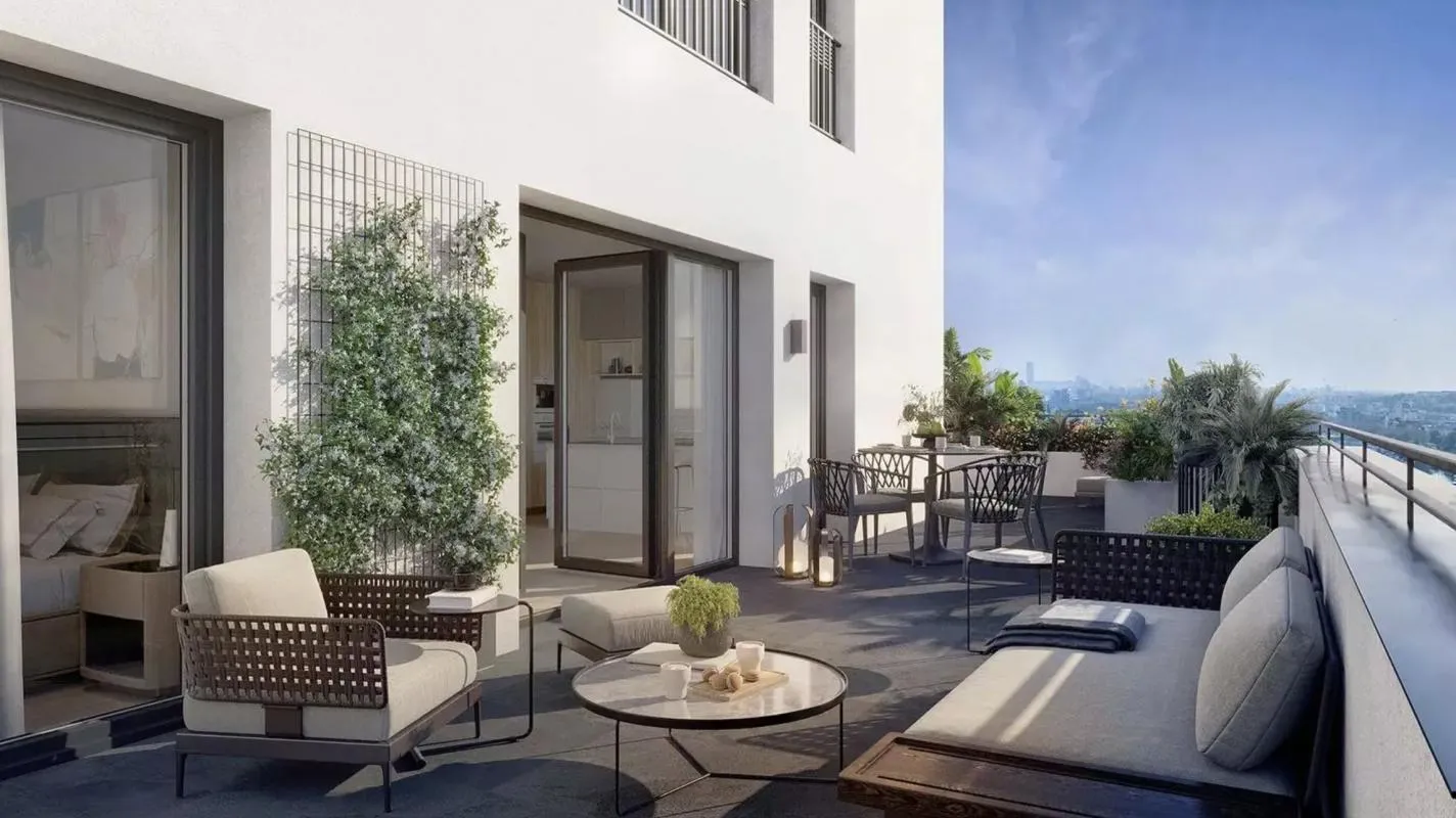 3 PIECES EN ETAGE AVEC GRAND BALCON