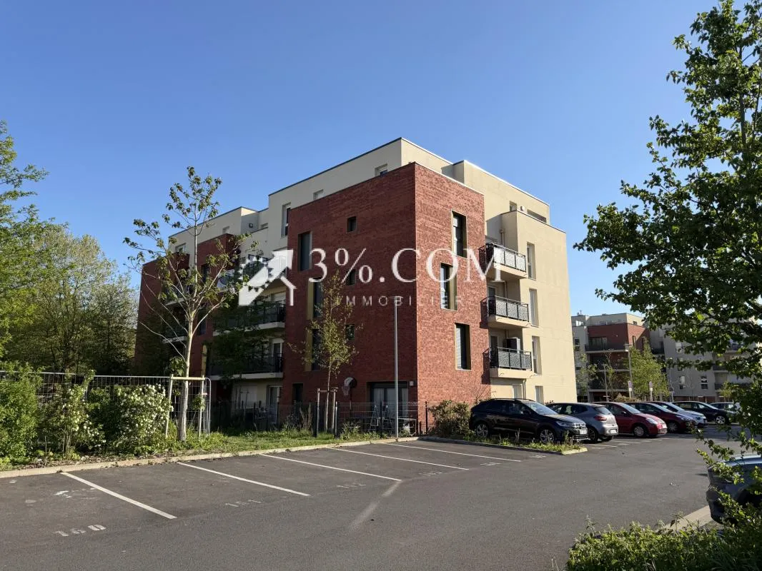 Appartement T3 de 62 m2 au dernier étage avec 2 places de pa