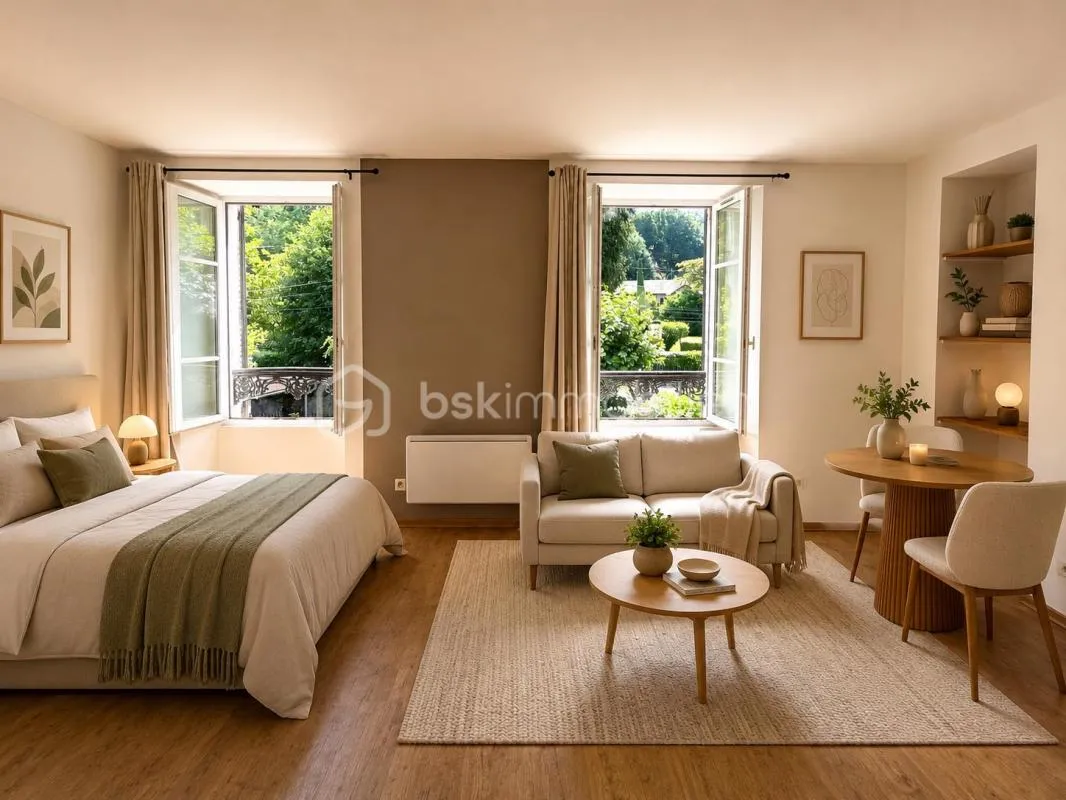 Uriage les Bains - Grand studio - Vendu libre de toute occupation - 1er étage/2