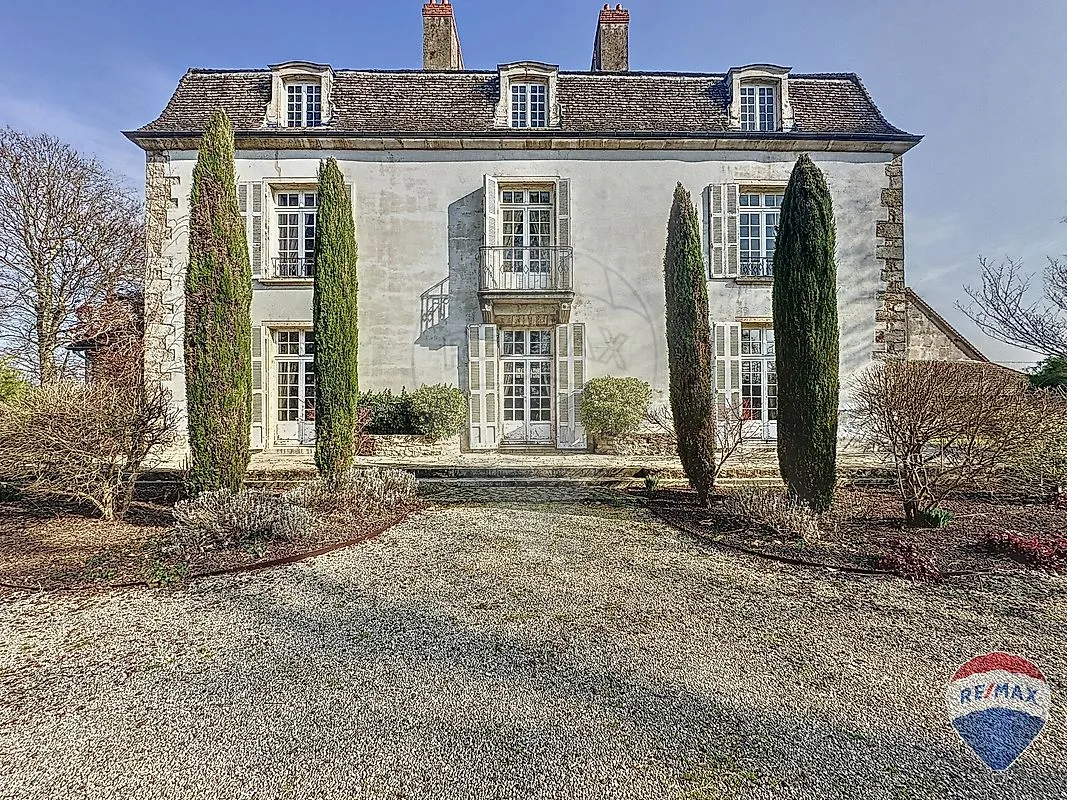 Maison 7 chambre(s) à vendre