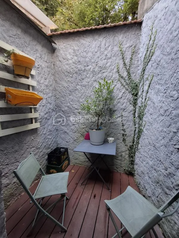 ***CHARMANTE MAISON EN BRIQUES AVEC PATIO AU COEUR DE LA VILLE D'EU***
