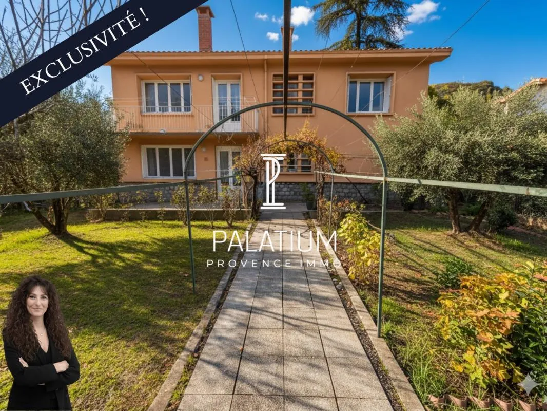 Exclusivité – Maison des années 50 – 160 m² environ – 2 appartements indépendants ou maison familiale