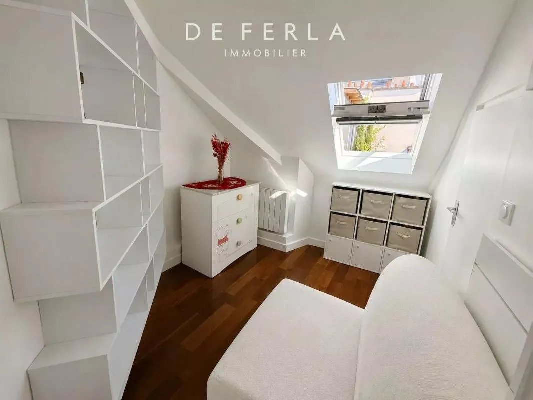 Paris Triangle d’Or : appartement clé en main à deux pas des Champs-Élysées