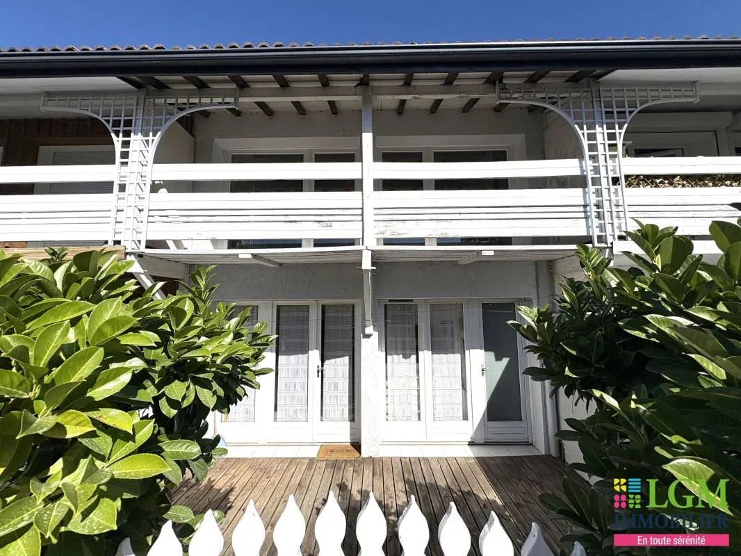 Arès, propriété de 85 m² avec extérieur privatif