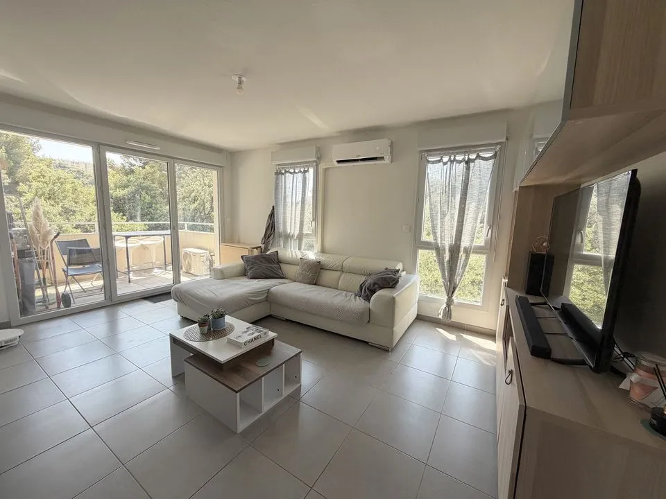 APPARTEMENT T4 DE 79m² / DERNIER ETAGE / BALCON / DOUBLE PLACE