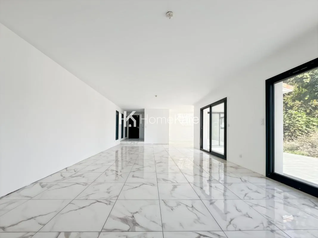 COUP DE COEUR POUR CETTE VILLA T4