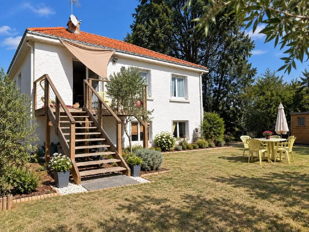 Le triangle d'or de Vertou, 140 m² à optimiser, 4 chambres, bureau, garage, sur 440 m² de parcelle