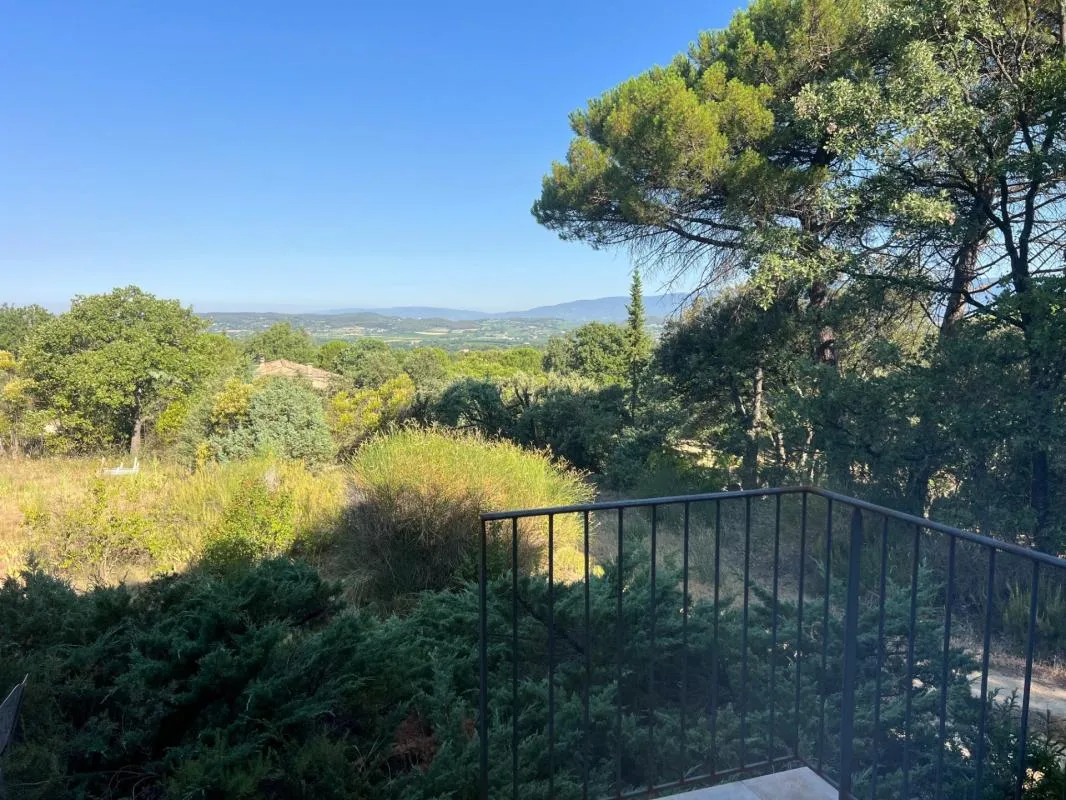 Villa familiale avec piscine, vue panoramique sur le Luberon