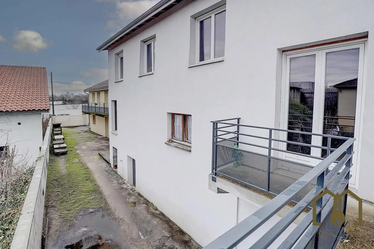 Maison à rénover 107m² Carrez 200m² au sol Villeurbanne Sain