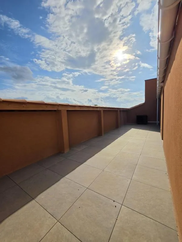 T4 Dernier étage 105m² - terrasse tropézienne 30m²