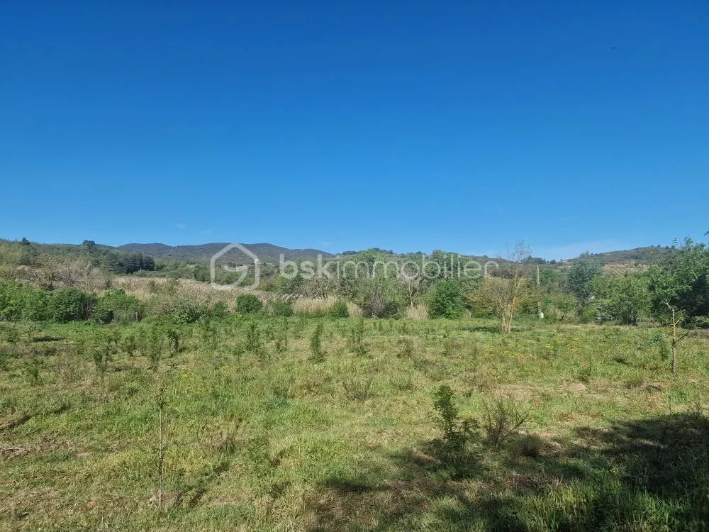 TERRAIN CONSTRUCRIBLE DE 1362 M²