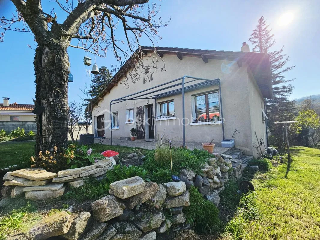 🏡 À VENDRE – Maison familiale avec vue dégagée – 139 m² – Champeix