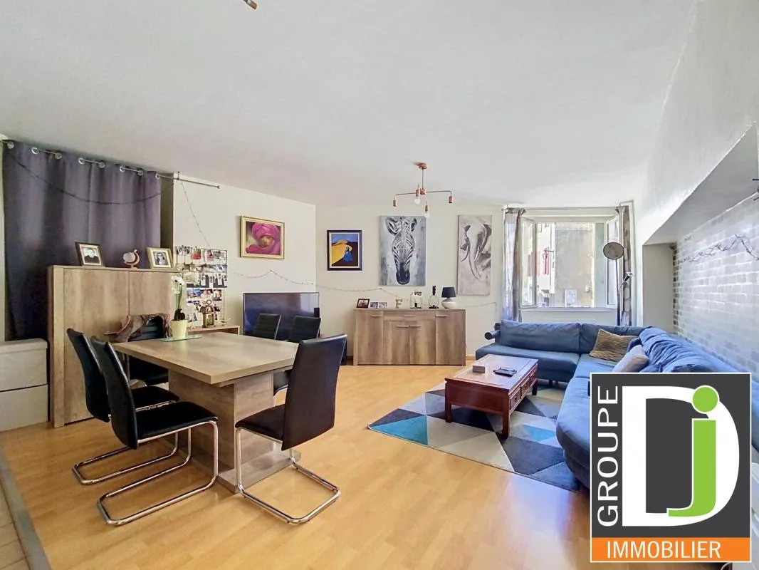 Duplex appartement T4, centre village d'ETOILE SUR RHONE