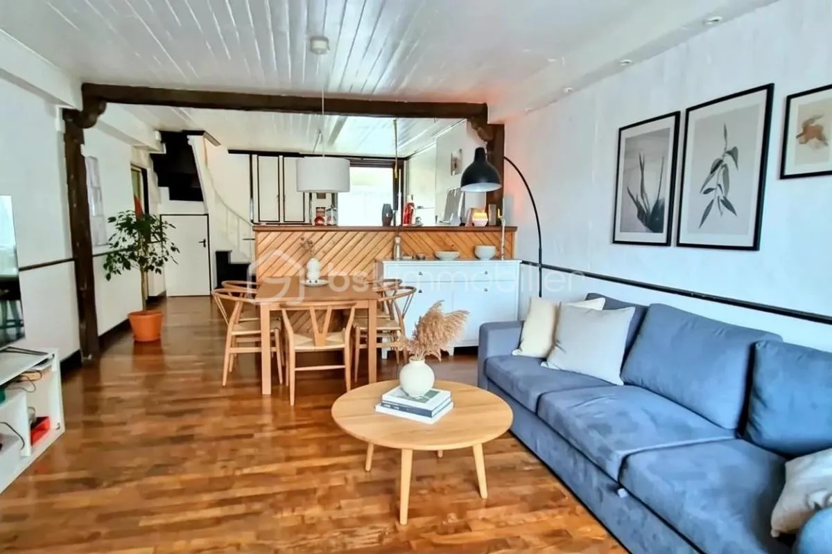 MAISON DE BOURG – 93 M² – 3 CHAMBRES – VERGEAL