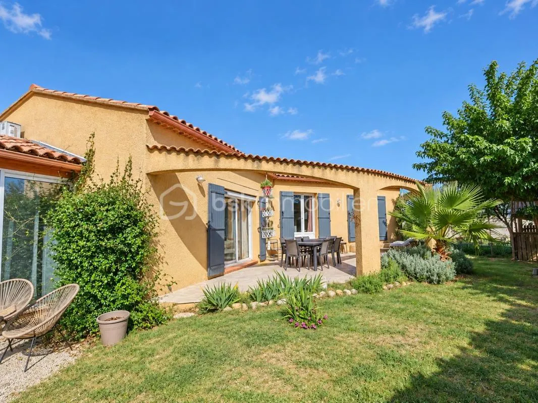 Villa familiale de 136 m² avec jardin, terrasses et beaux volumes à Bouchet