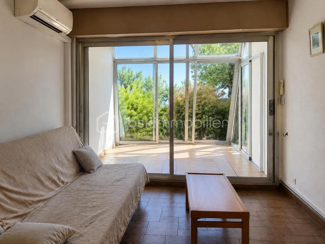 Port-Camargue La CROISIERE : studio, garage, cellier et anneau de 3 m