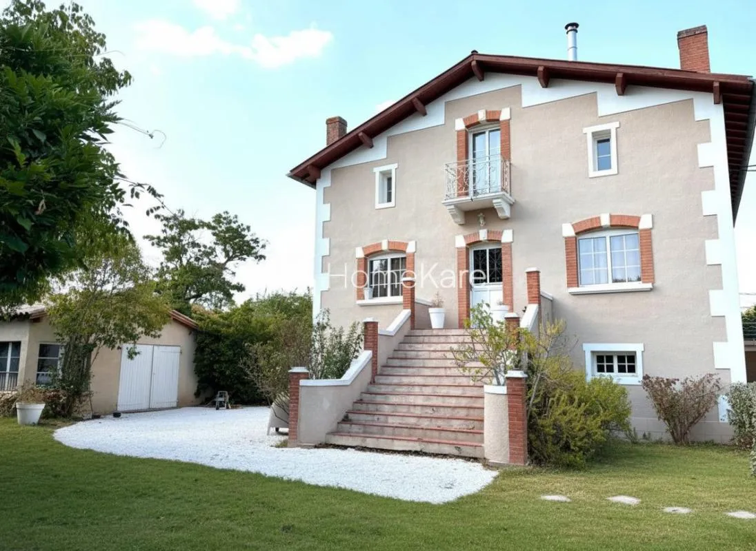 CHARMANTE MAISON T9 D'ENVIRON 236M2 AVEC DEUX GITES INDÉPENDA
