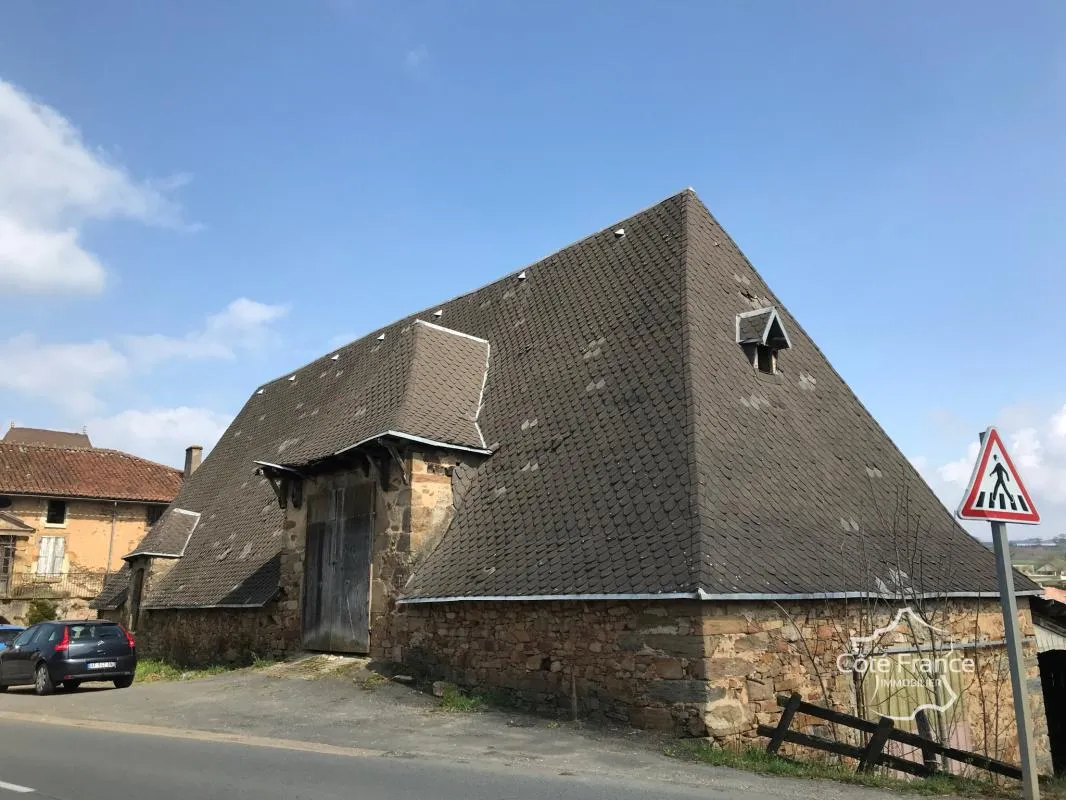 Grande grange d'une beauté exceptionnelle à vendre St.Julien