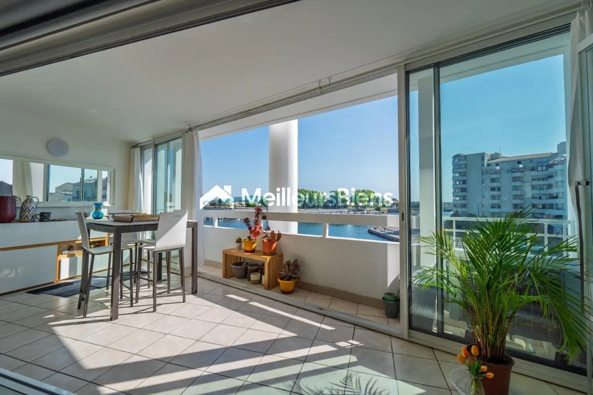 Appartement en résidence avec vue sur les canaux