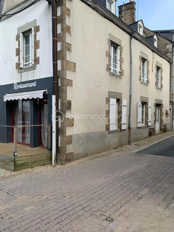 Immeuble centre-ville Ernée