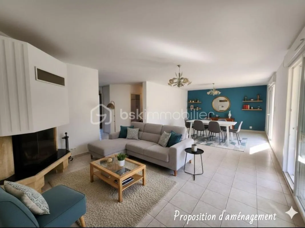 Maison de plain-pied de 7 pièces et garages à BRECH
