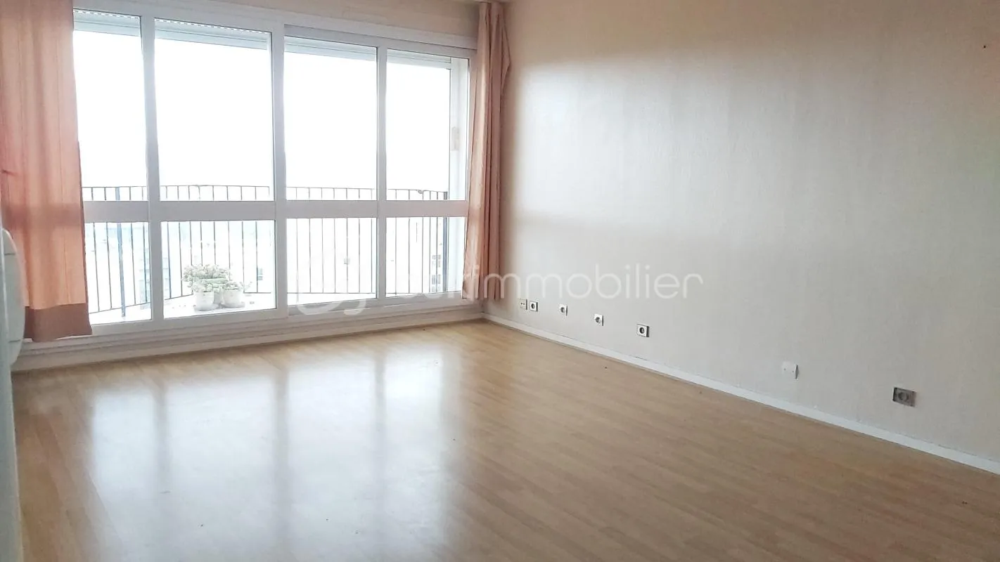 NOGENT SUR OISE 3 ROIS Appartement 5 pièces de 90m² avec balcon