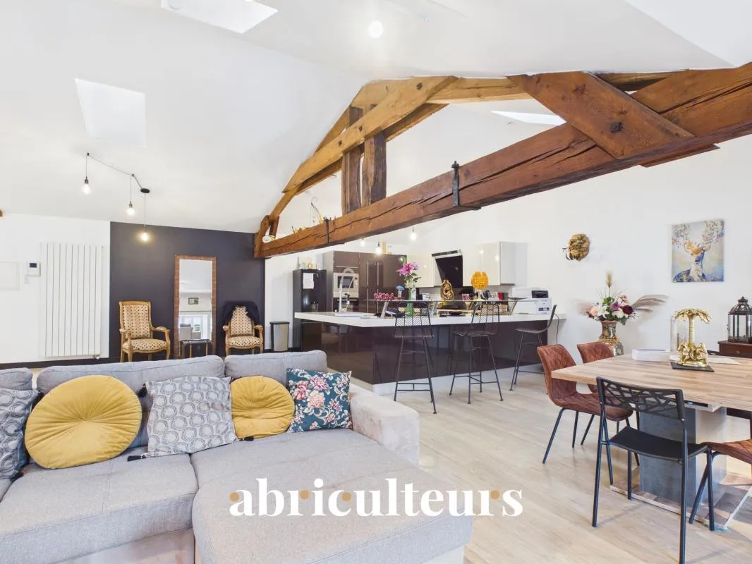 Immeuble polyvalent de 333 m² en vente à Saint-Savinien (17350)