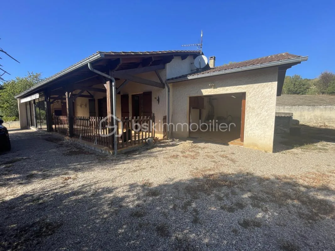 Belle maison de plain-pied de 113 m² avec dépendances et vue dégagée – Proche Bergerac (Mouleydier)