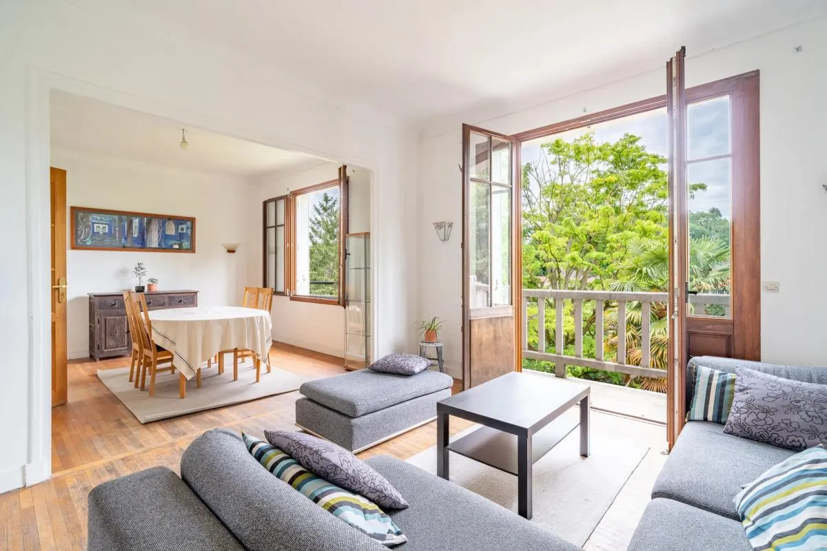 Maison de 9 pièces et 212 m² à Noisy-le-Sec